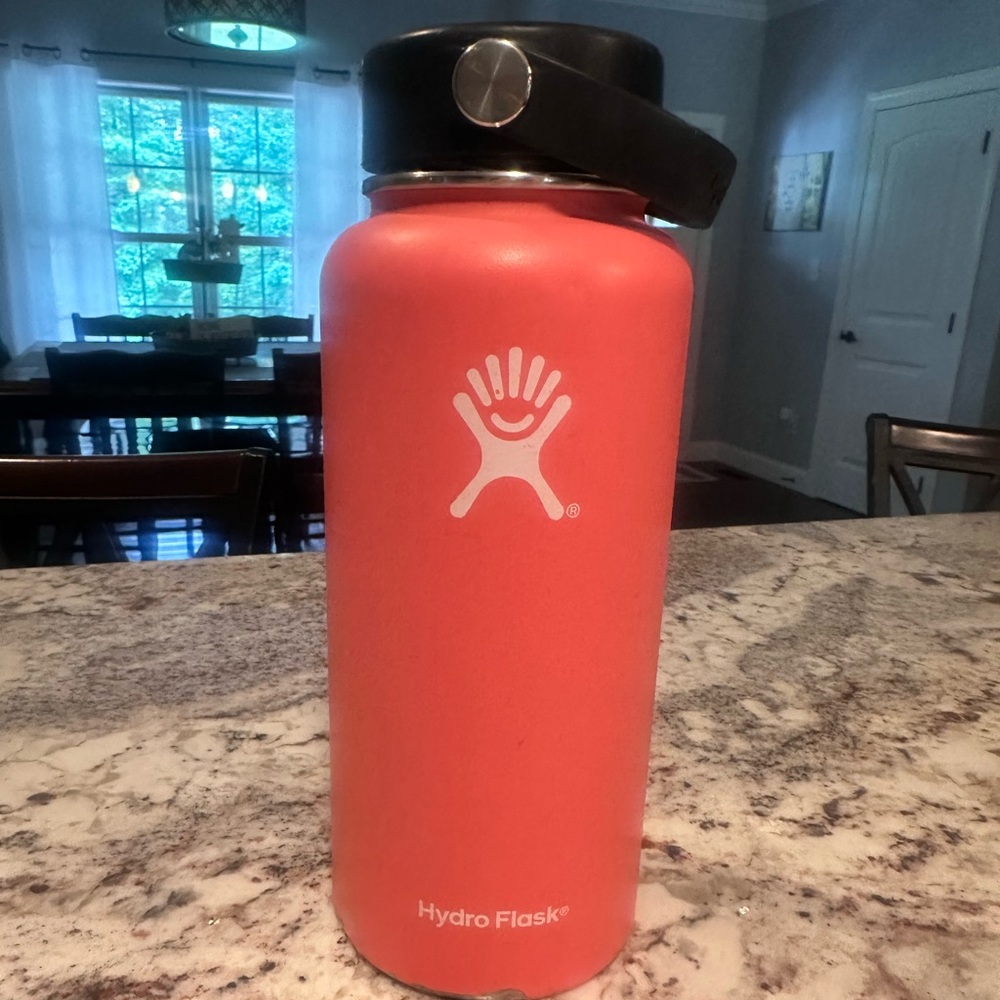 Hydroflask hibiscus 32oz tumbler